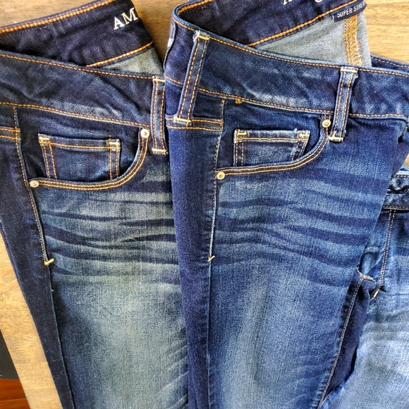 Jeans - Picture 1 of 2